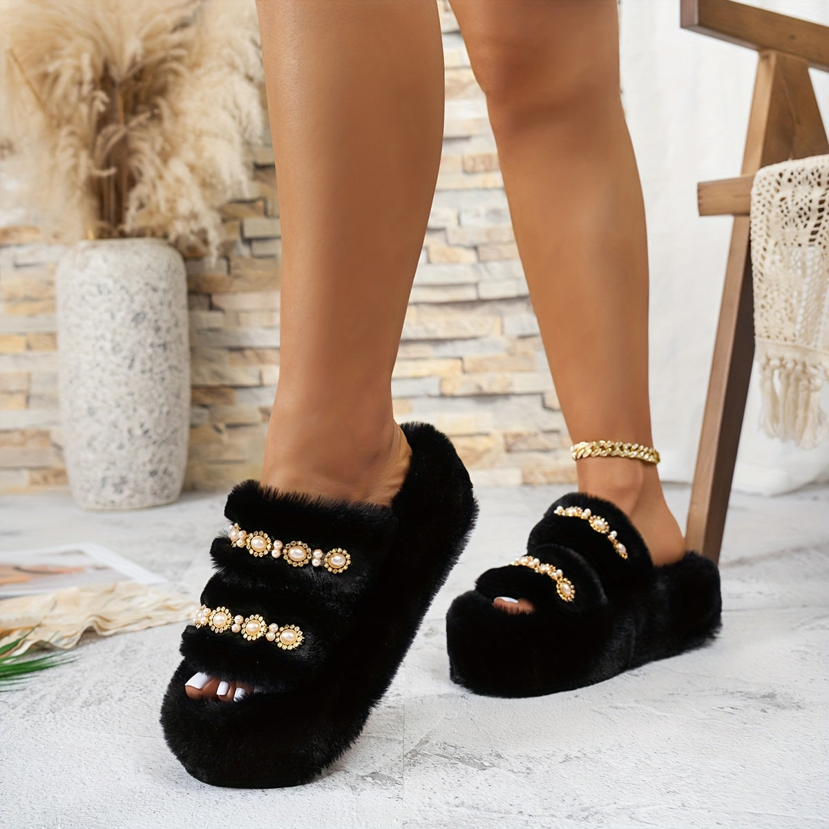 Women'S Plush Platform Slippers with Decorative Chain Detail - Comfortable Thick Sole, Soft Fabric Lining, Anti-Slip Rubber Sole, Indoor/Outdoor Use, All-Season Wear, Indoor Slippers